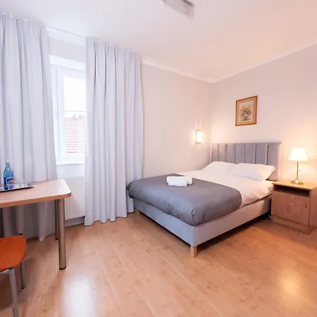 Oda ve Kahvaltı Harcerska 7 Biala 3*