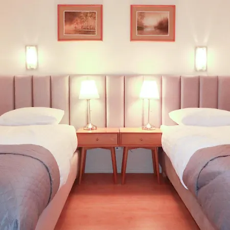 Bed & Breakfast Harcerska 7 Biala 3*