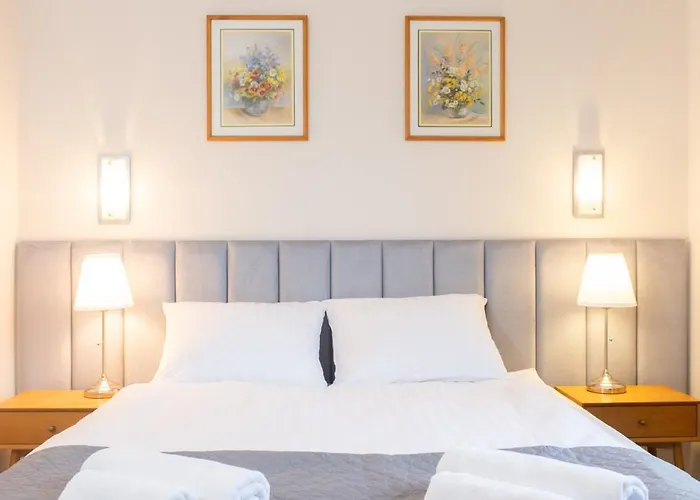 Harcerska 7 Biala 3*