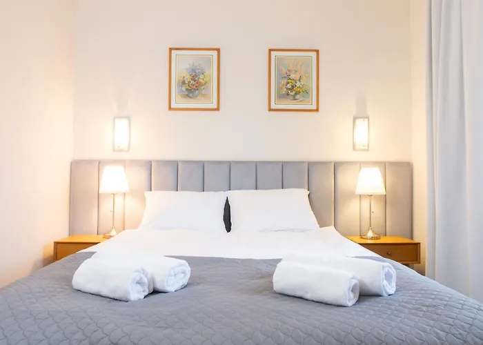 Harcerska 7 Biala Bed & Breakfast 3*