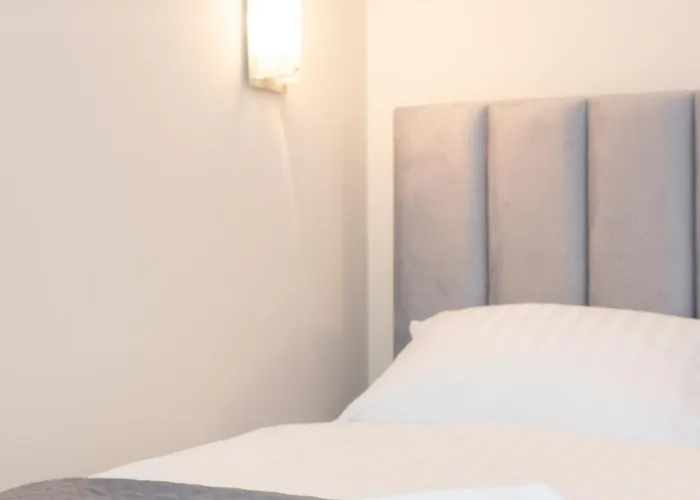 Harcerska 7 Biala 3*