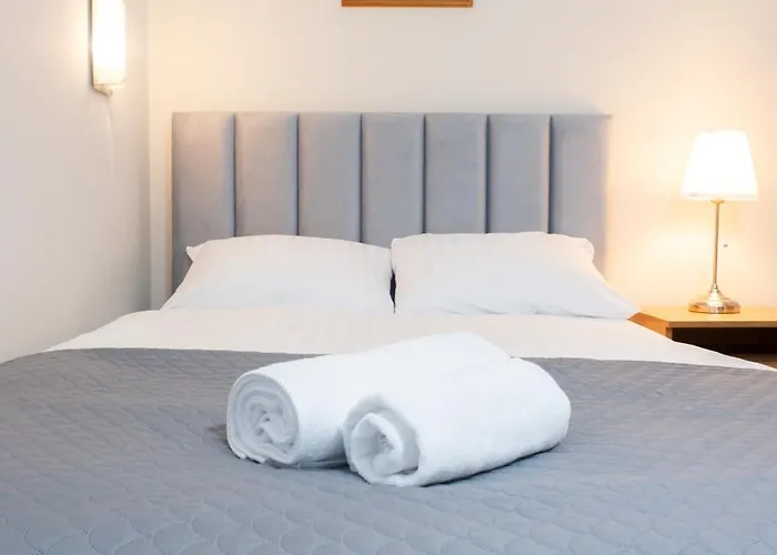 Harcerska 7 Biala Bed & Breakfast